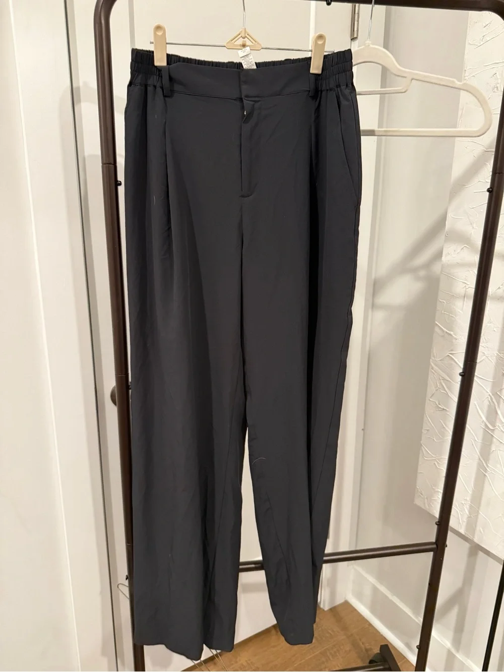 Alo Yoga High-Waist Pursuit Trouser Black
